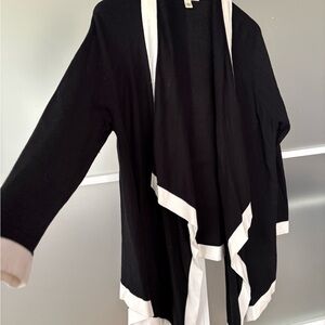 Liz Claiborne Black and Cream Cardigan